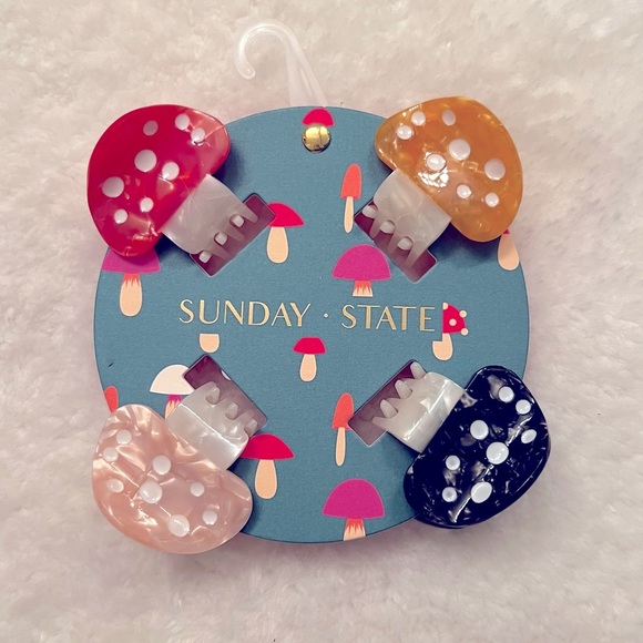 Sunday State Mushroom Claw Hair Clips New With Tags - Picture 1 of 1